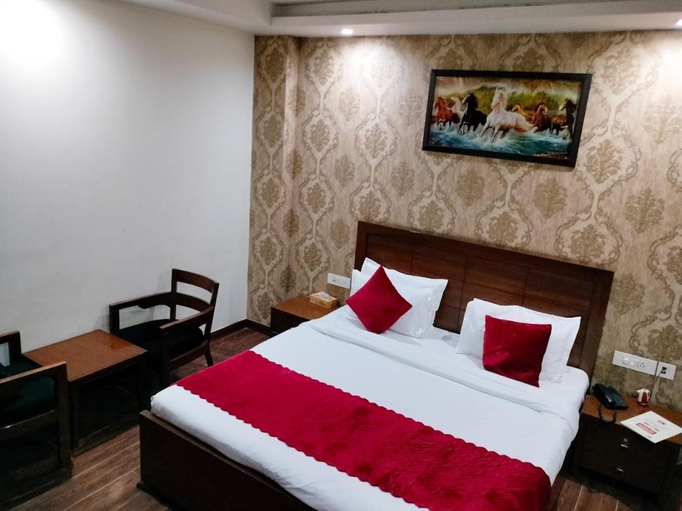 Hotel Hc Grand New Delhi Exterior photo